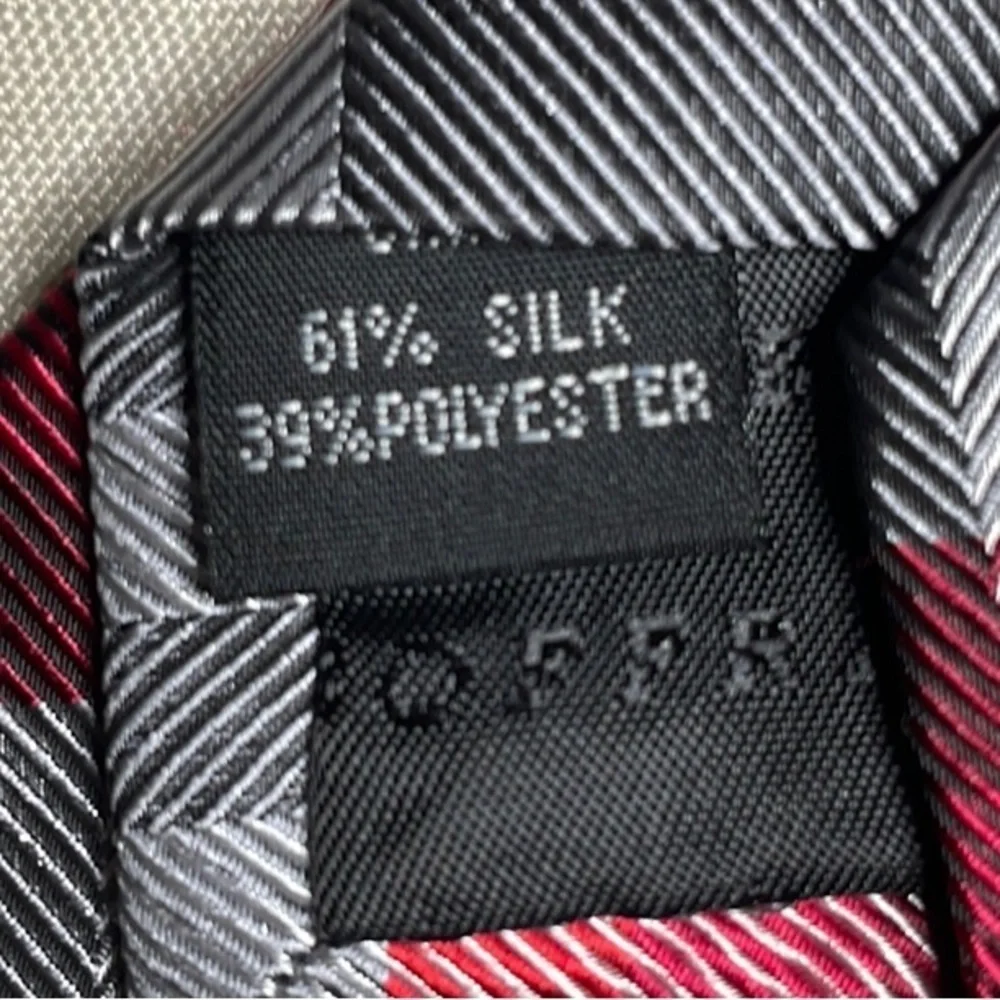 GEOFFREY BEENE Red and Gray Plaid Tie
